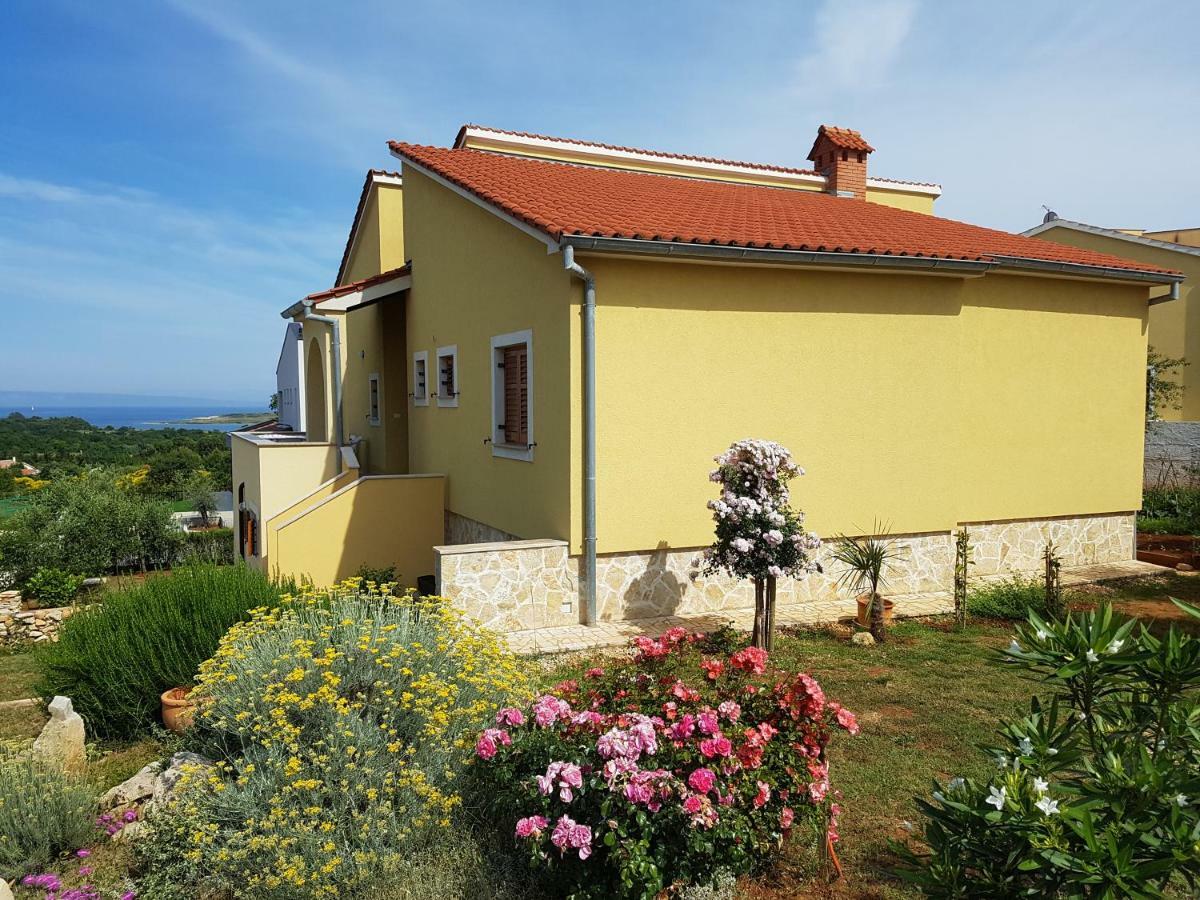 Apartment Barba Ližnjan 外观 照片
